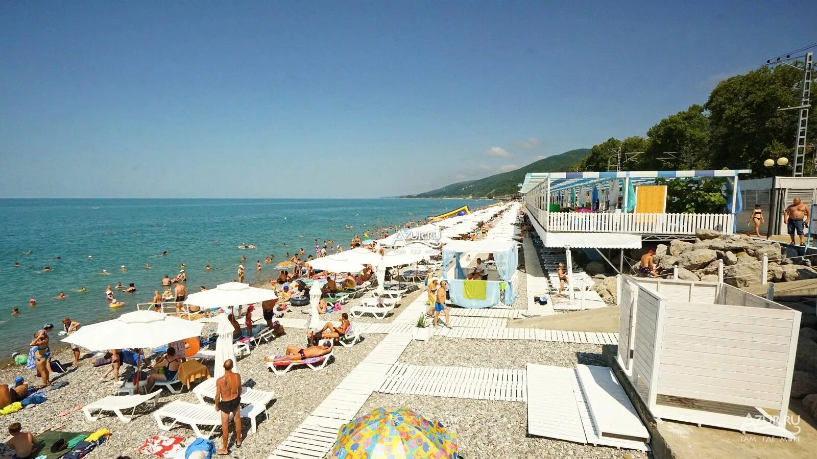 Пляж лазаревское фото Фотогалерея Пляж Дельфин в Лазаревское Фото на сайте Azur.ru