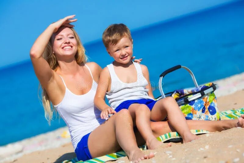 Пляж мама фото Mother and Son on the Beach Stock Photo - Image of happiness, lifestyle: 3228078