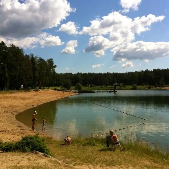 Пляж московская область черноголовка фото Photos at Южное озеро - Lake