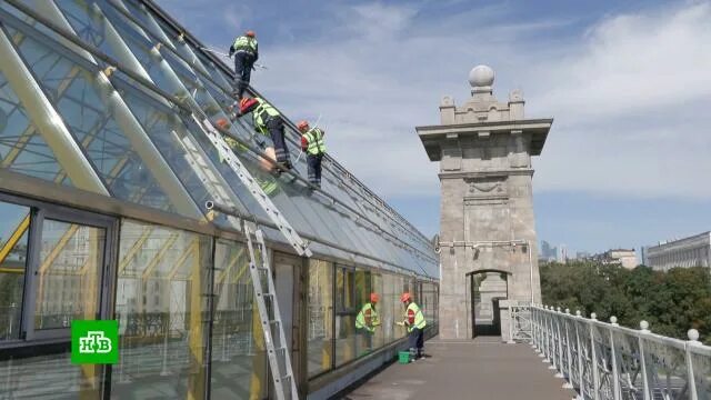 Пляж москва андреевский пешеходный мост фото НТВ. Сегодня в Москве