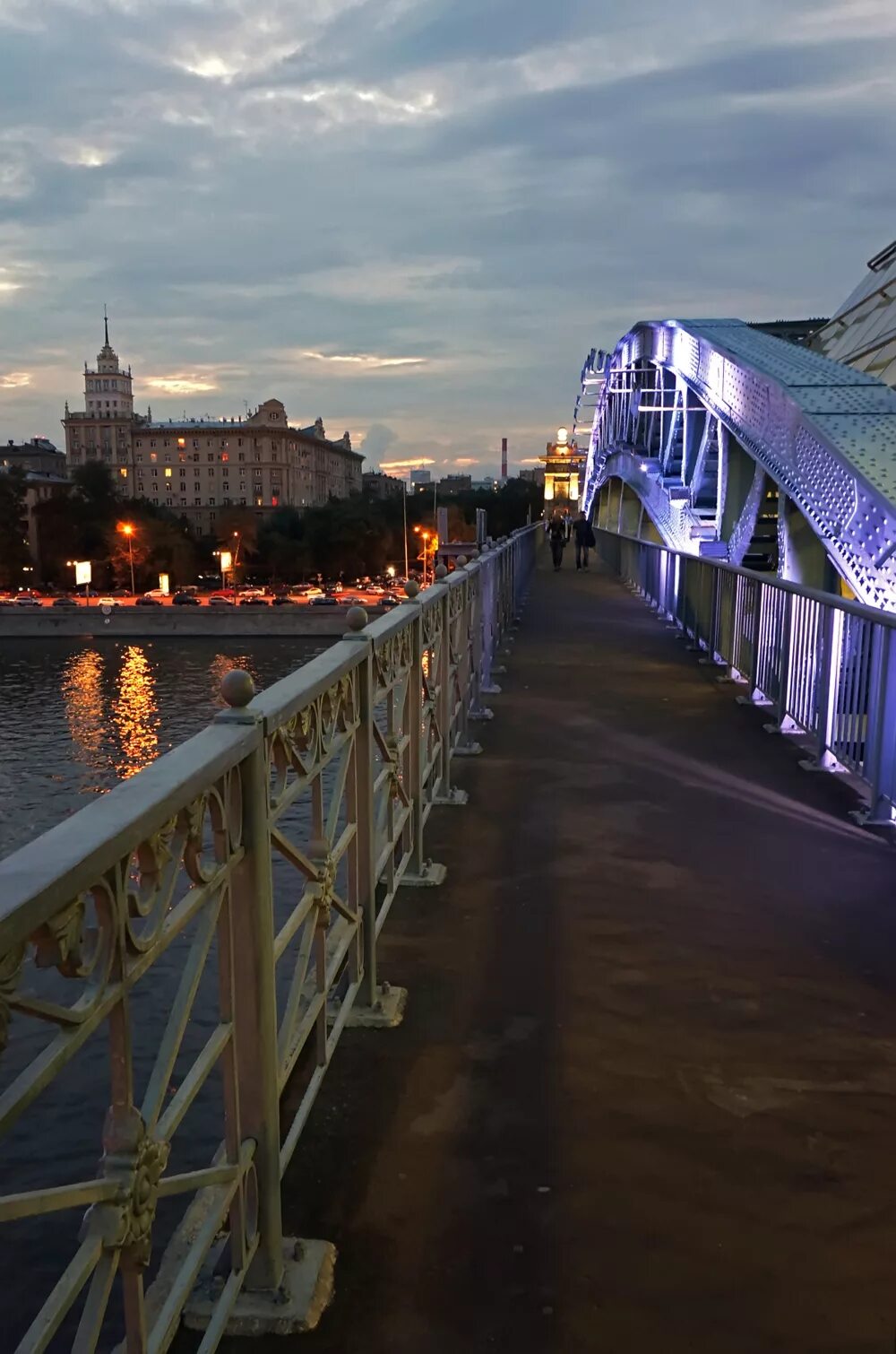 Пляж москва андреевский пешеходный мост фото На Андреевском мосту - конкурс "Мосты и мостики" - Фотоконкурс.ру