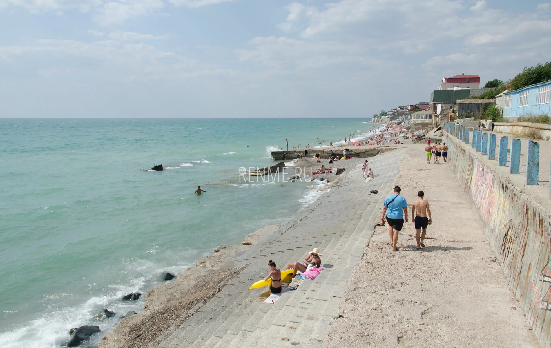 Пляж николаевка крым фото Песочный пляж "Южный" летом. Фото Николаевки