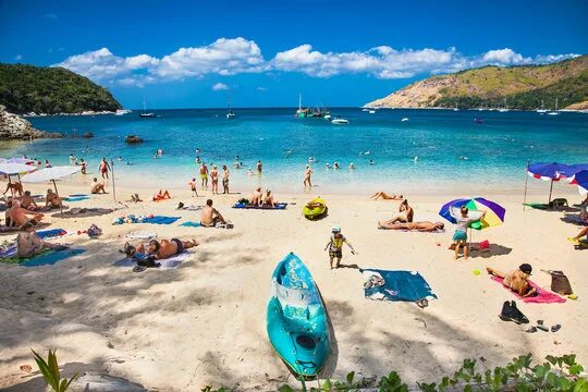 Пляж нуи пхукет фото Beach Aerial People Изображения: просматривайте стоковые фотографии, векторные и