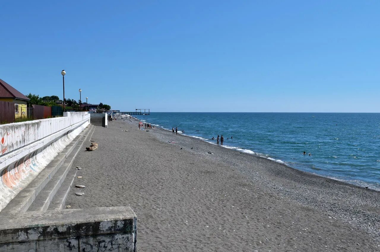 Пляж огонек фото Обзор пляжей в Адлере в 2024 году с фото и где лучше остановиться