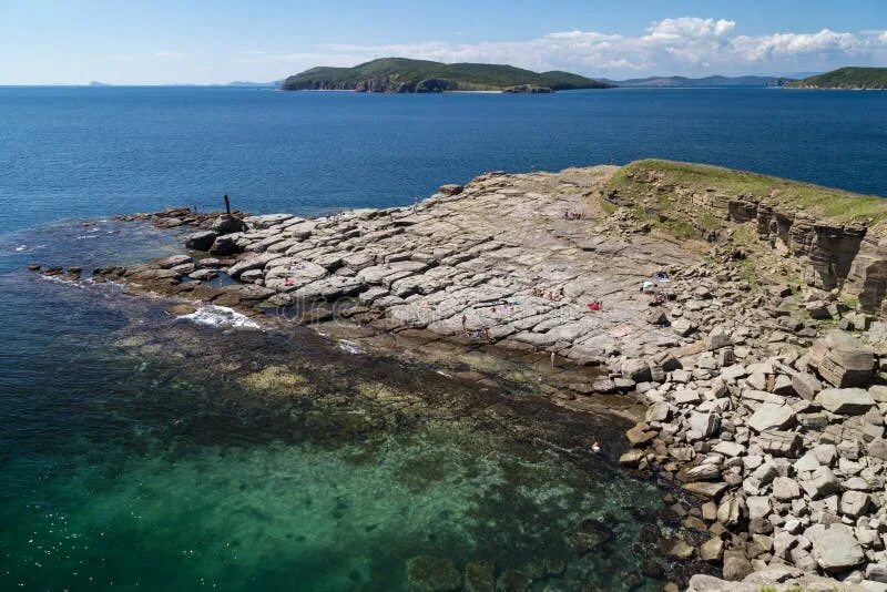 Пляж остров русский фото Beach on Russkiy island stock image. Image of nature - 46413179