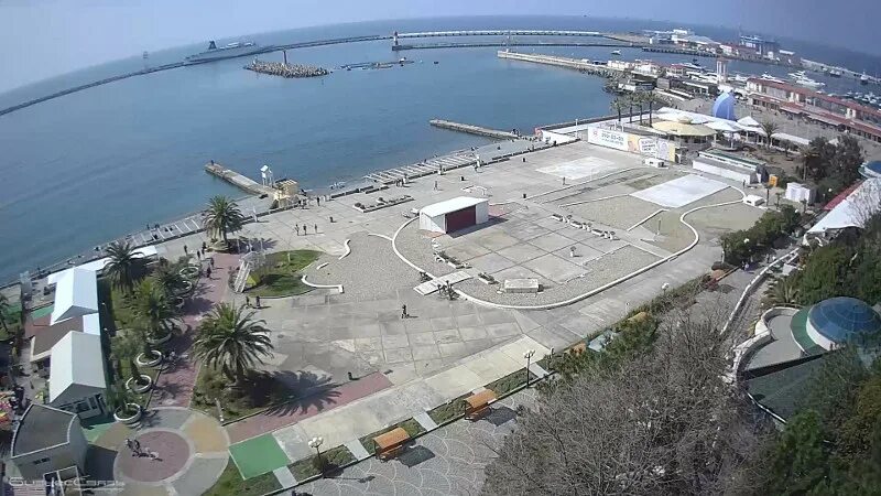 Пляж остров сочи фото Пляж Маяк в Сочи: Фотографии популярного места отдыха Зеленая планета Фотогалере