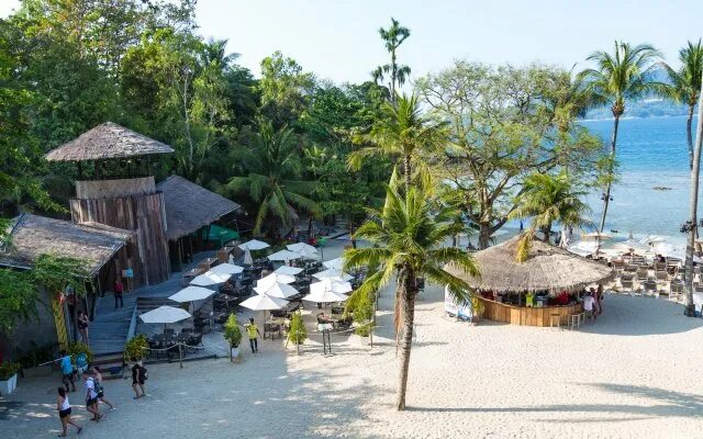 Пляж парадайз пхукет фото Paradise Beach Backpackers Hostel в Кату отзывы, цены и фото номеров - заброниро