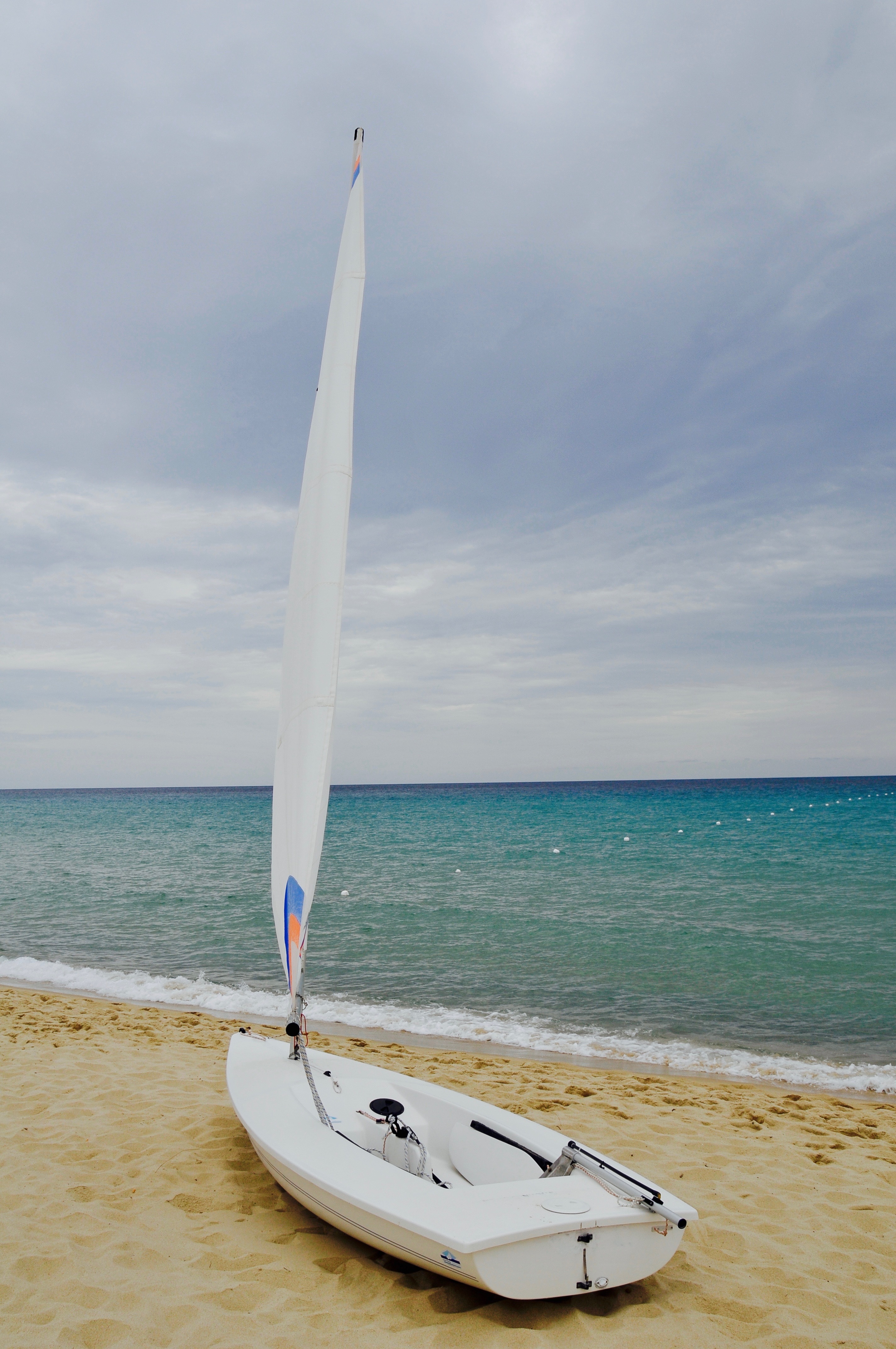 Пляж парус фото Free Images : beach, sea, water, sand, ocean, boot, vehicle, mast, surfboard, sa