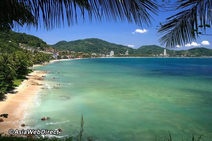 Пляж патонг на пхукете фото Kalim Beach is located just north of Patong Beach and, unlike its famous neighbo