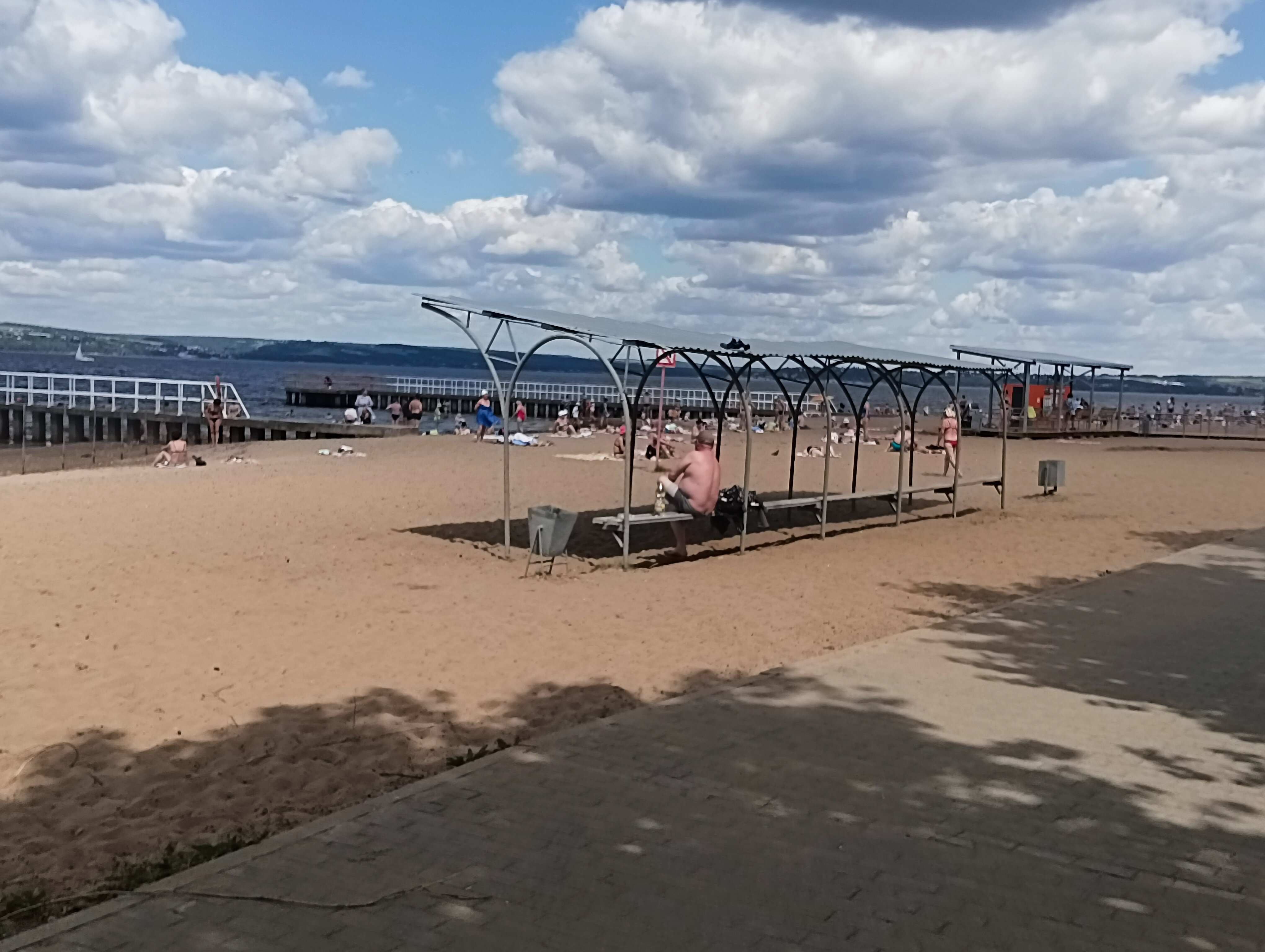 Пляж пермь микрорайон камская долина фото Фото: Городской пляж КамГЭС, пляж, Первомайская ул., 1А, Пермь - Яндекс Карты