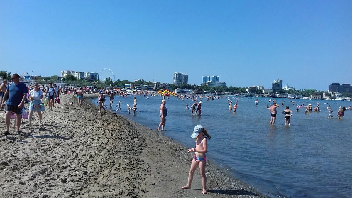 Пляж пионерский просп 233 анапа фото Июльский аншлаг на пляжах Анапы Анапа Сити Дзен