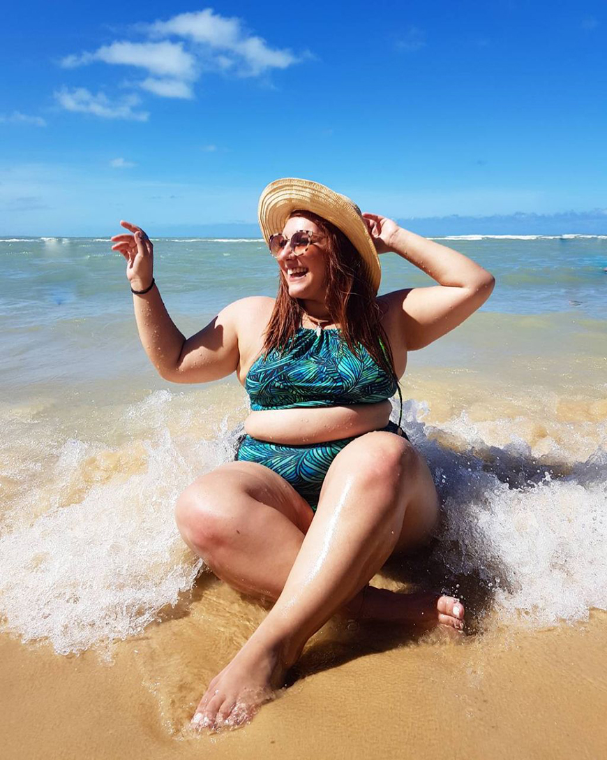 Пляж полные женщины фото Pin em BIQUÍNIS PLUS SIZE