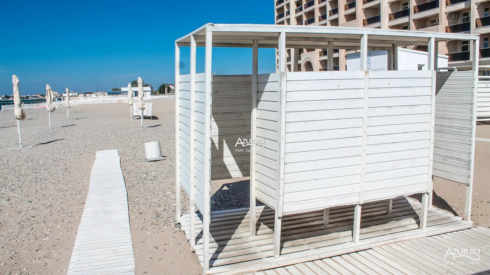 Пляж раздевалка фото Фотогалерея Пляж "Золотые Пески" в Евпатория Фото на сайте Azur.ru