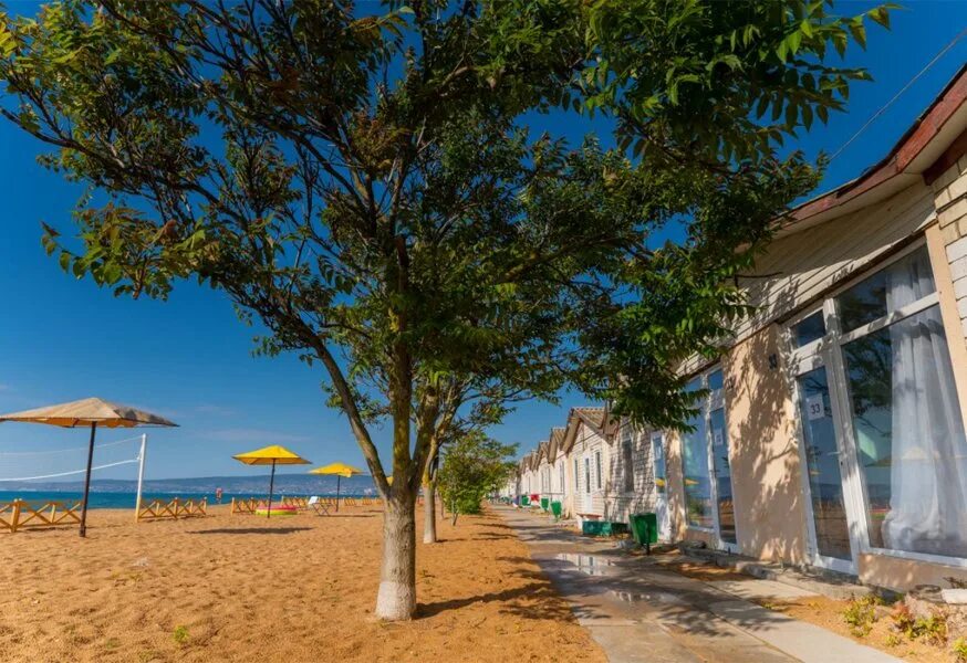 Пляж республика крым феодосия фото Туры в Отель Санвиль Золотой Пляж 2, Крым, Феодосия - купить путевки из Москвы, 