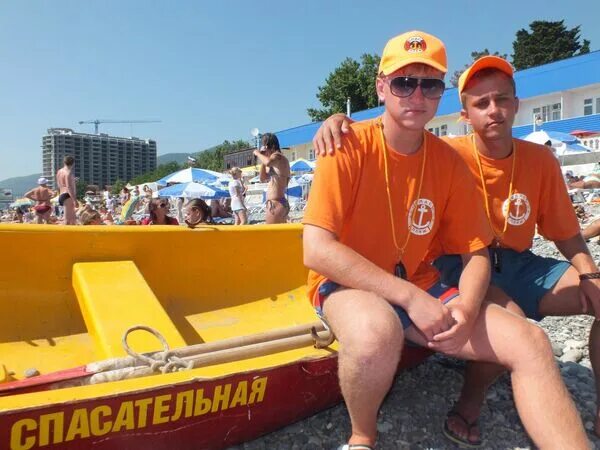Пляж рыжий сочи фото Работа на отдыхе: один день со спасателем на сочинском пляже - РИА Новости, 26.0