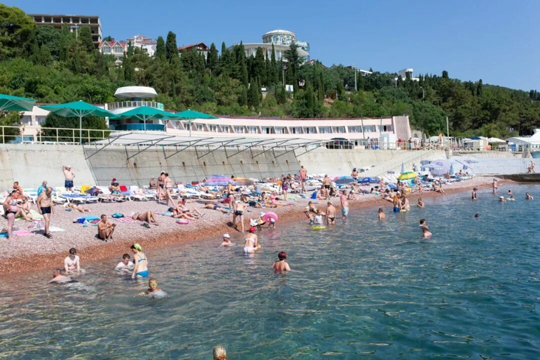 Пляж санатория алушта фото Отель Ателика Морской уголок, Алушта, Крым, цены от 9200 руб. - фото, номера и к