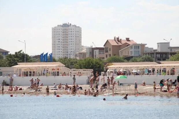 Пляж севастополь гагаринский муниципальный округ фото Каждые выходные "ИнтерСтрой" организовывает детские представления на пляже (ВИДЕ