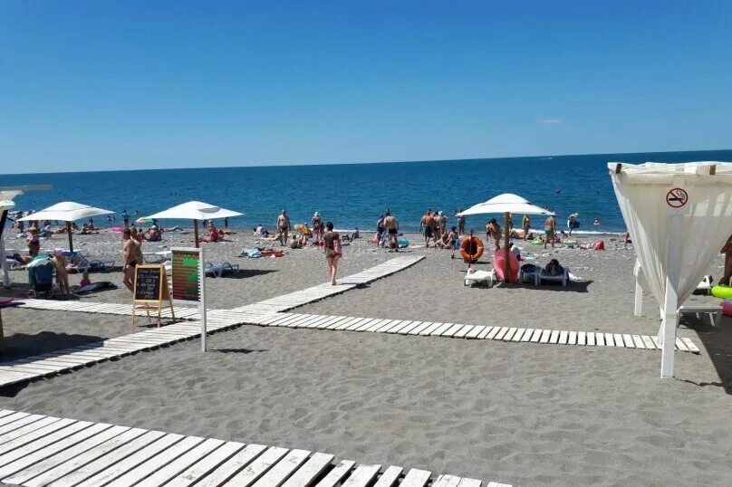 Пляж сочи лоо фото Лоо пляж море