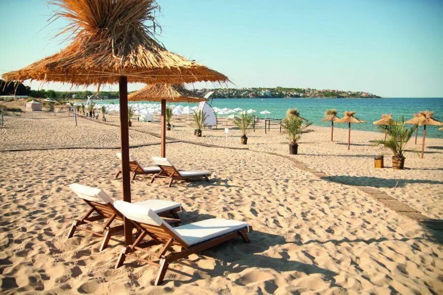 Пляж солнечный берег фото Private Apartment in Green Life Beach Resort, Созополь (актуальные цены 2024 год