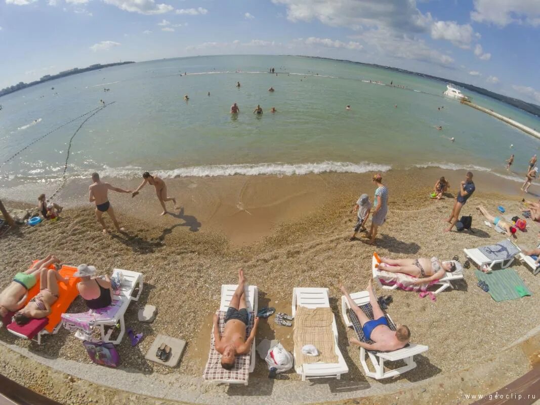 Пляж солнечный геленджик фото Solnechny-bereg-beach-gopr1363 Геоклип