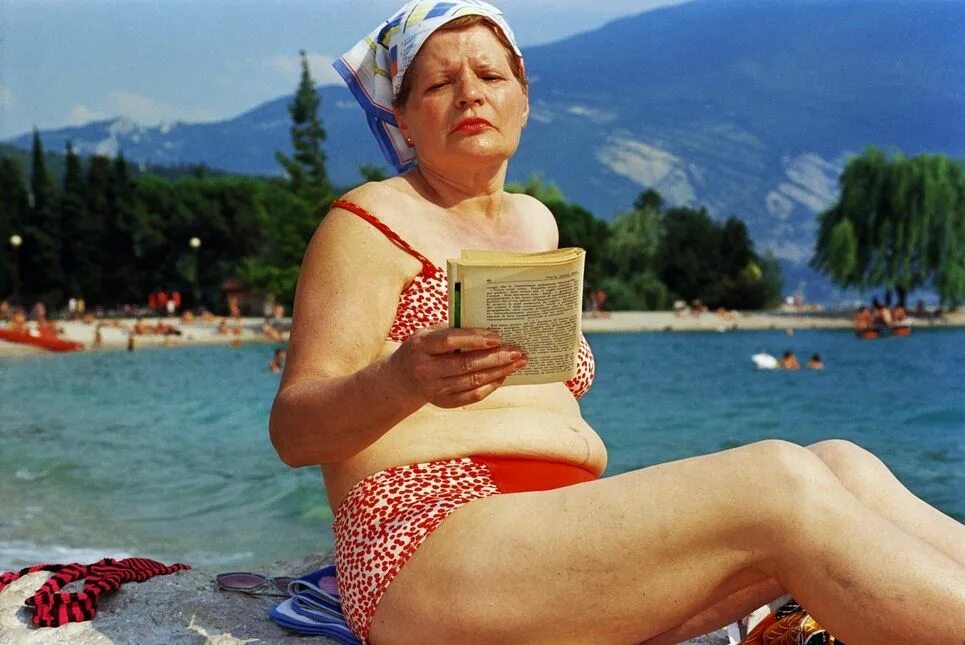 Пляж старухи фото Life's beach Photographie, Martin parr, Magnum photos