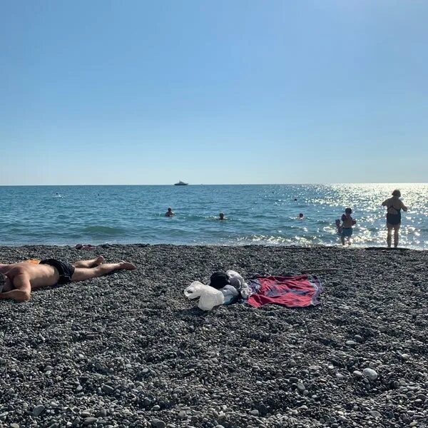 Пляж светлячок сочи фото Foto di Светлячок - Pantai