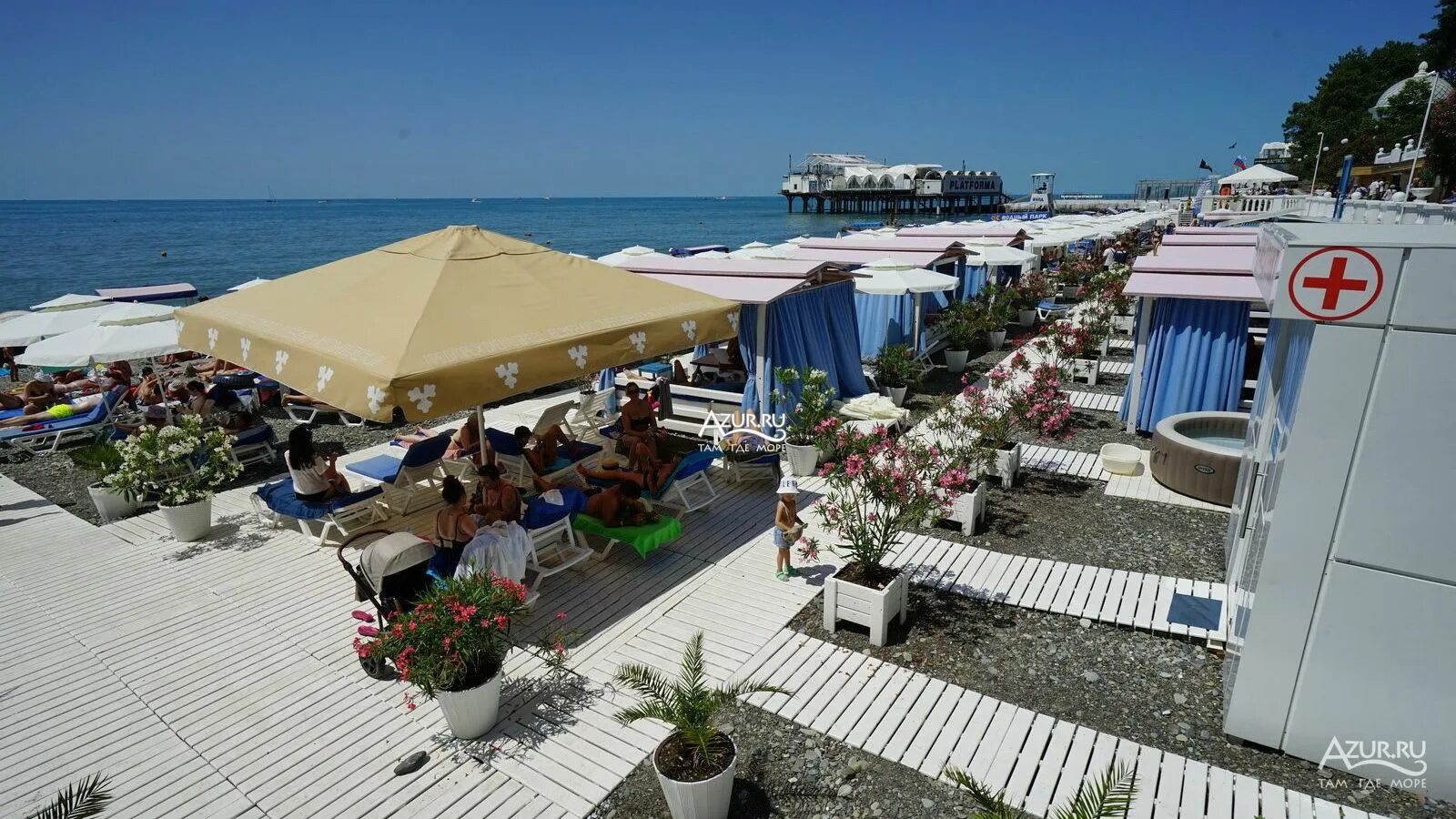 Пляж цирк сочи фото Фотогалерея Пляж Цирк в Сочи Фото на сайте Azur.ru