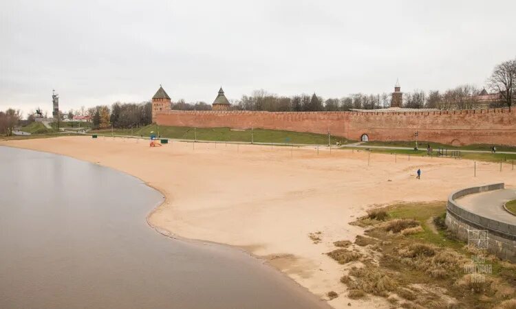 Пляж великий новгород район юрьево фото Кремлевский пляж в Великом Новгороде фото с описанием на Русь Новгородская
