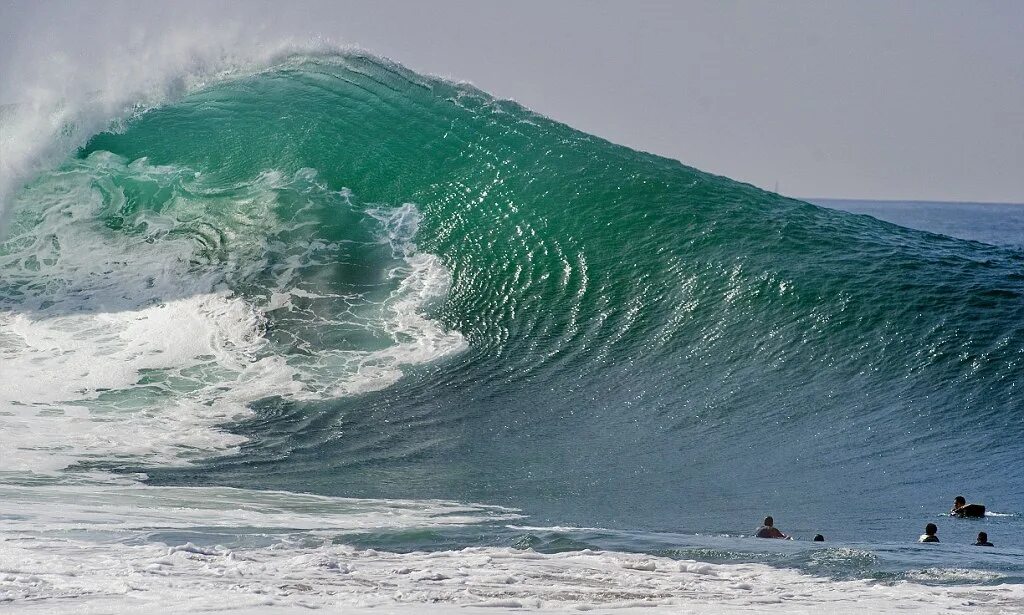 Пляж волны фото Surf's up! Surfers flock to California beaches despite - or because of - warning