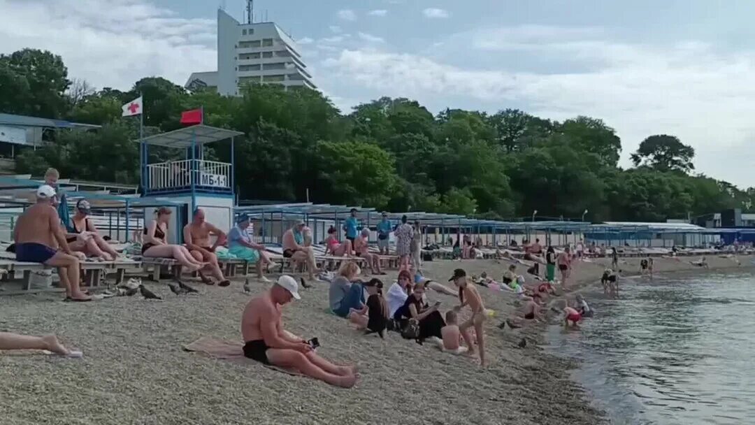 Пляжи анапы 2024 фото Анапа, пляж Высокий берег сегодня (26.05.2024г). После шторма, туристы вновь все