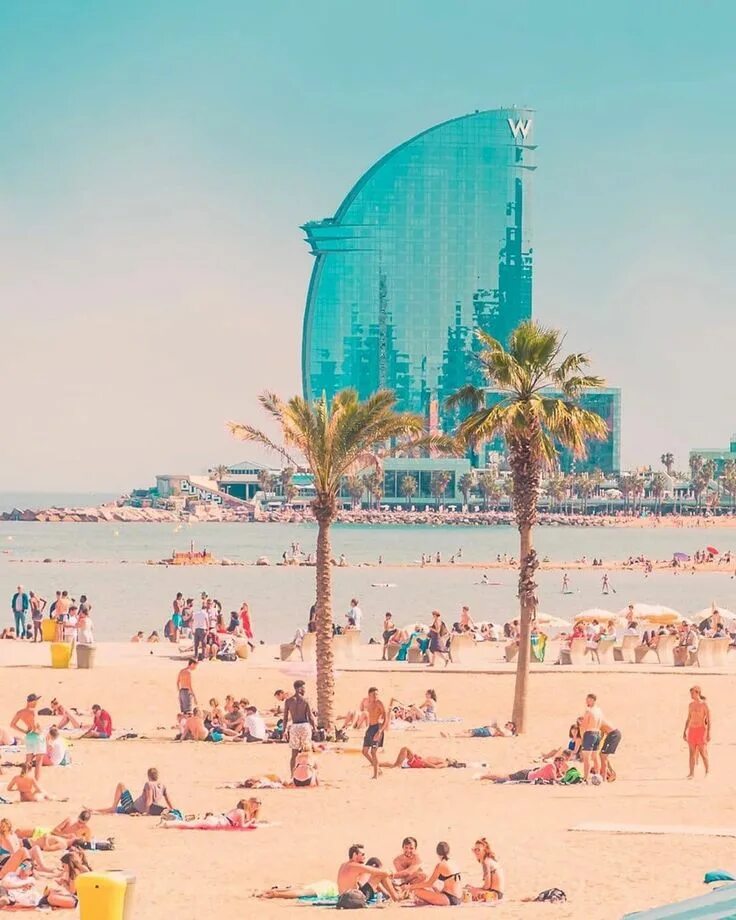 Пляжи барселоны фото Барселона. Испания. Gaudi barcelona, Barcelona, Taj mahal