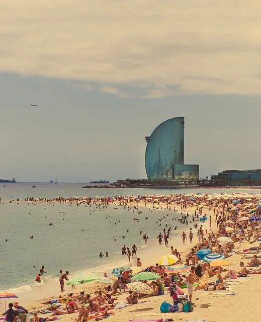Пляжи барселоны фото Platja de la Barceloneta Barcelona españa, Hoteles de playa, Paisajes de españa
