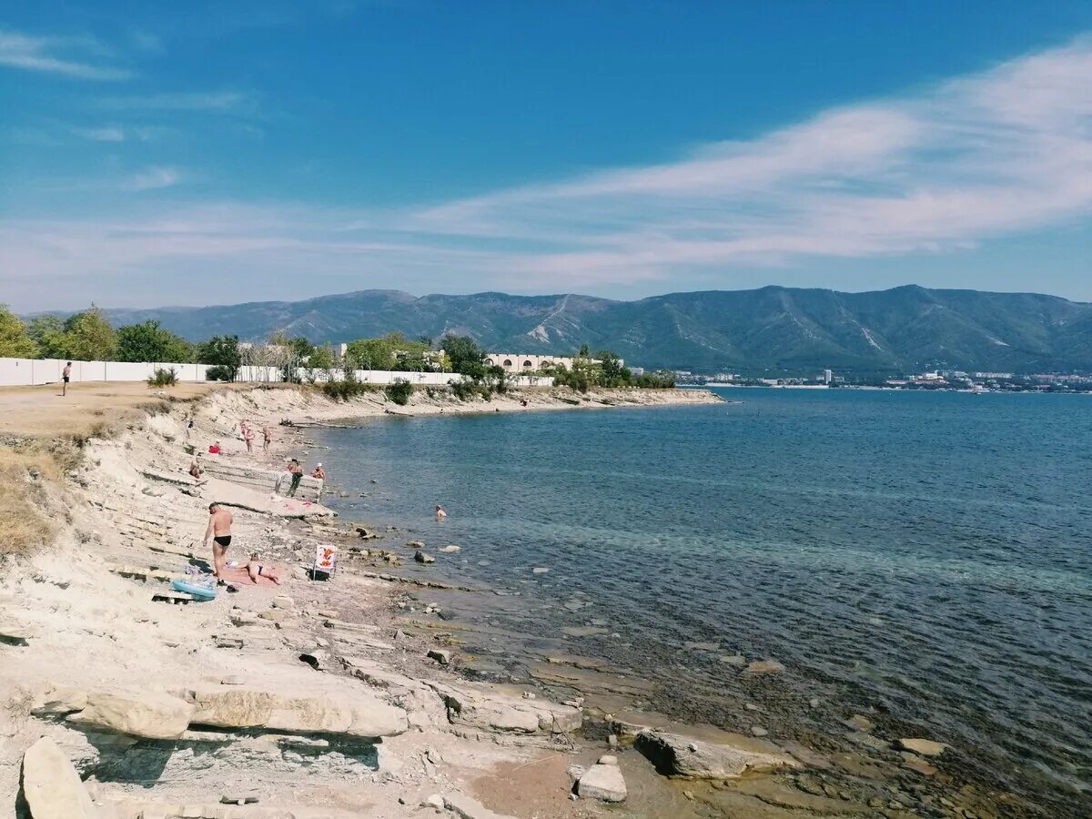 Пляжи геленджика тонкий мыс фото Пляжи Тонкого мыса в Геленджике. Осталось неоднозначное впечатление. Жизнь и Чув