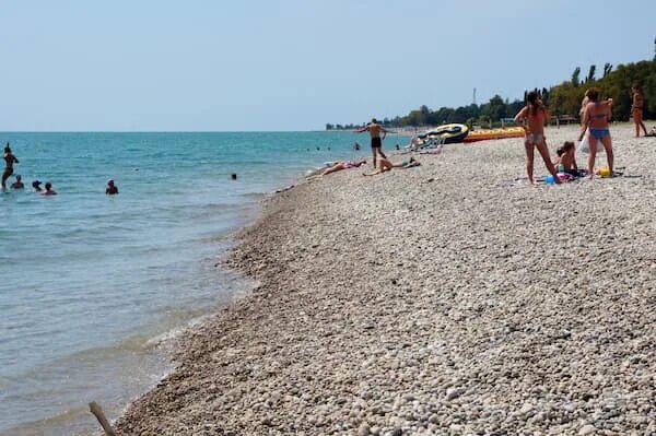Пляжи гудаута абхазия фото Услуги - "Гранд отель Россия". Travel NEWS LTD.