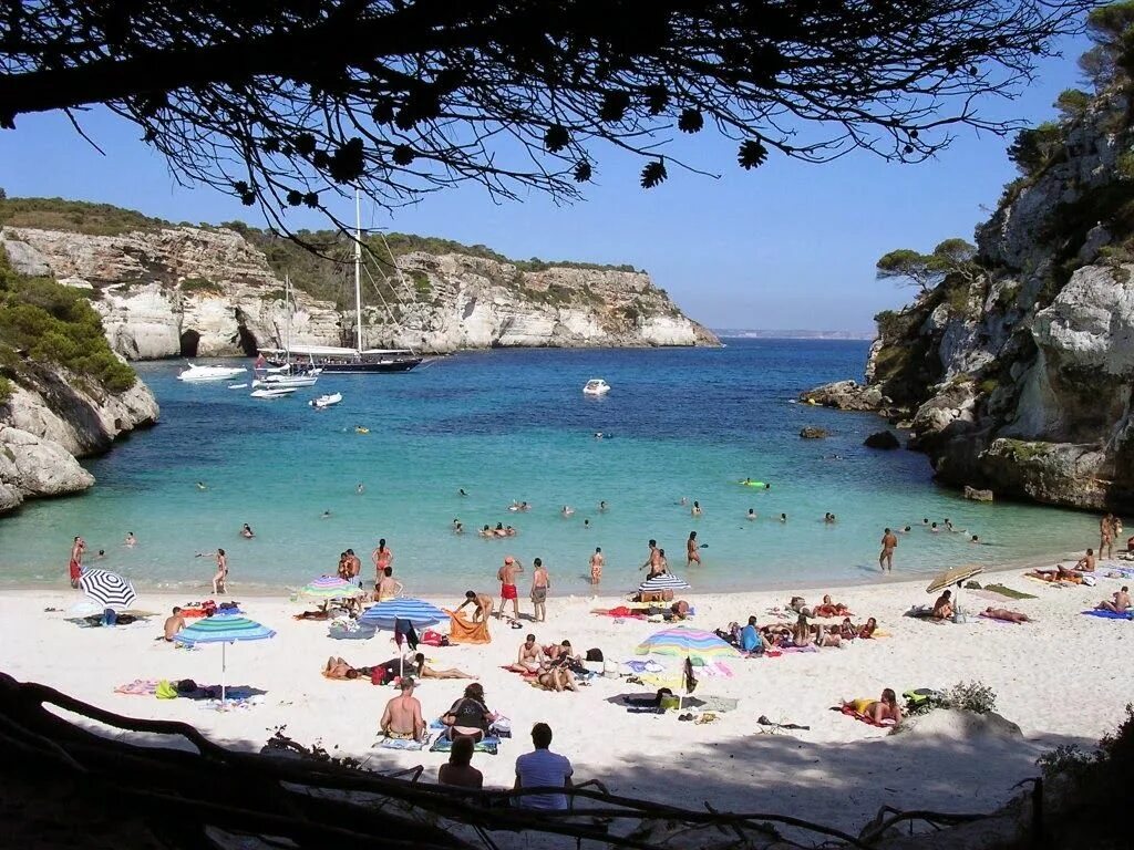 Пляжи испании фото Ten Under the Radar Summer Getaways Enjoy Your Holiday! Summer getaways, Galapag