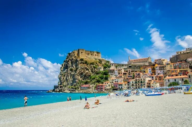 Пляжи италии фото Cool places to visit in Calabria, Italy