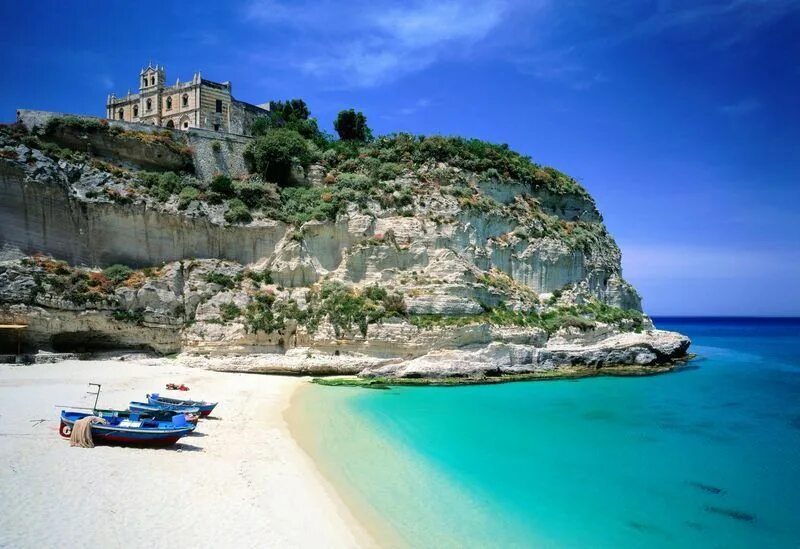 Пляжи италии фото Tropea, Italy Italy beaches, Italy holidays, Italy holiday destinations