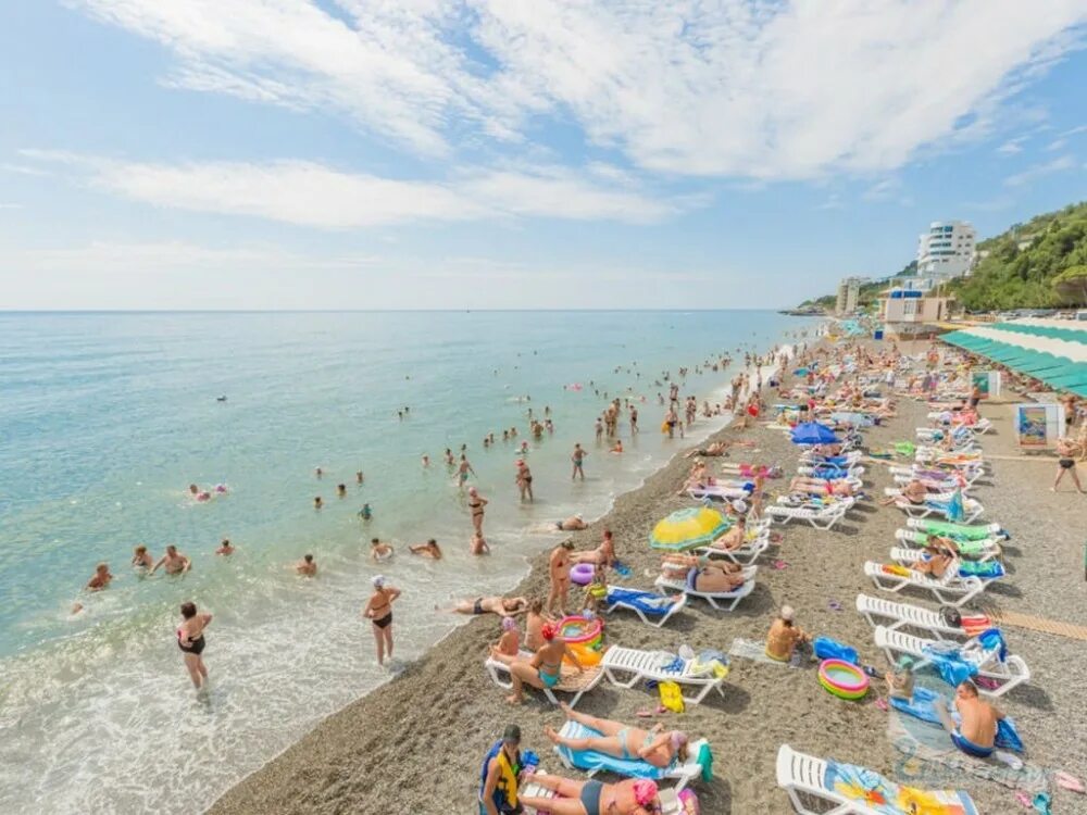 Пляжи крыма алушта фото Алушта (Крым) 2024 - цены на отдых и отели у моря в Алуште