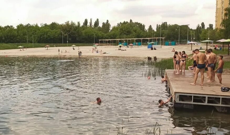Пляжи курска фото В Курске на Ермошкином озере спасли тонувшего ребенка