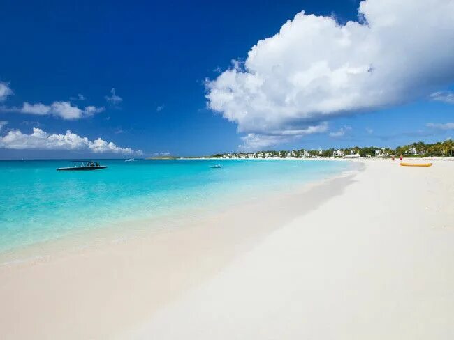 Пляжи мира фото Grace Bay Beach in Turks and Caicos, a British Overseas Territory in the Caribbe