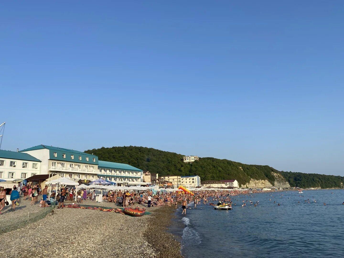 Пляжи новомихайловского краснодарский край фото Курорт Новомихайловский, туризм и Армянская церковь