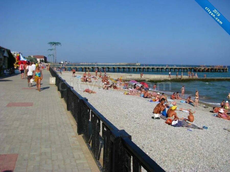 Пляжи приморского крым фото Раздел "Центральный пляж" в альбоме "Пляжи в Приморском" фотогалереи поселка При