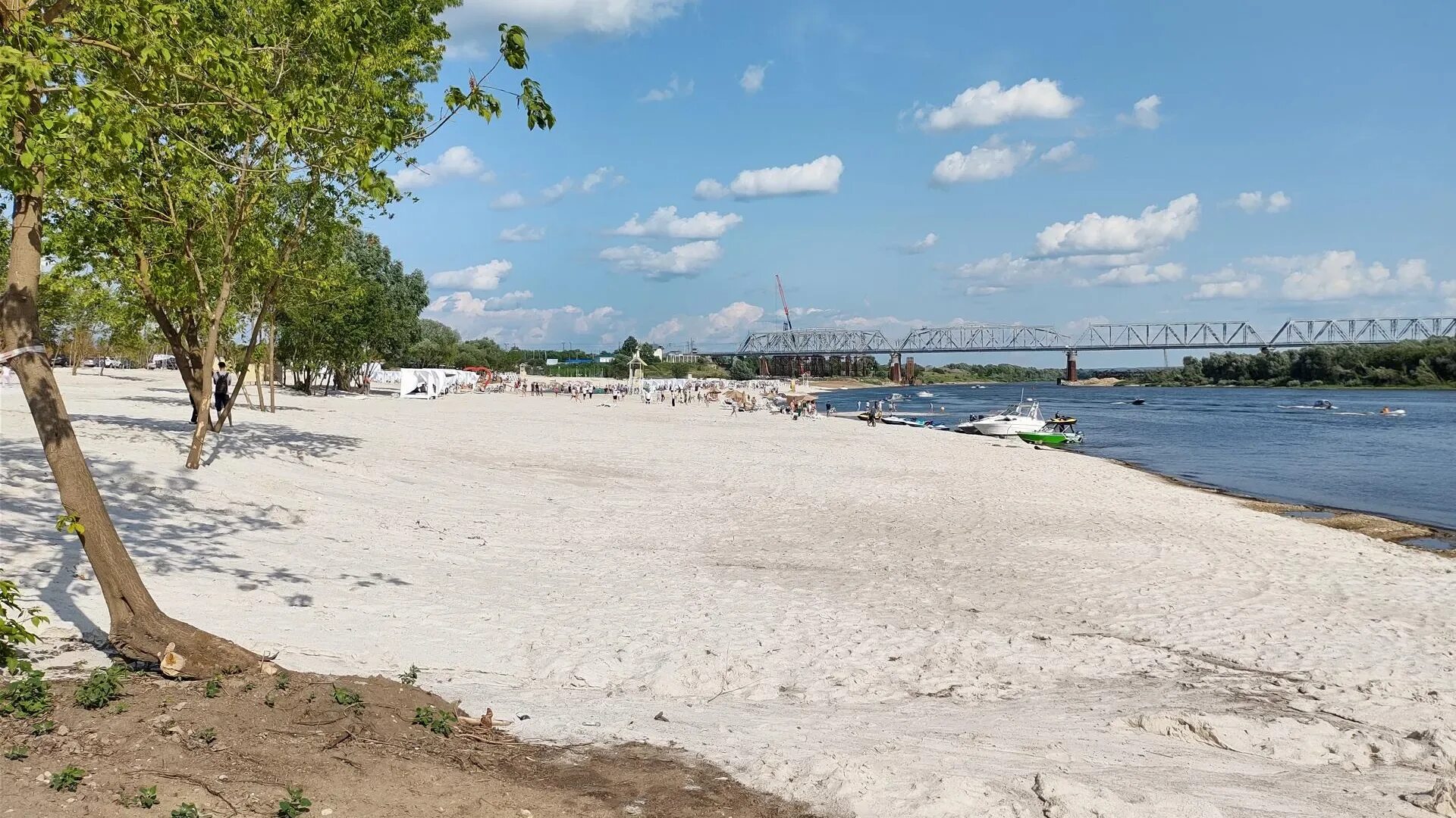 Пляжи серпухова фото A beach on Oka near Serpukhov opened Society Seldon News