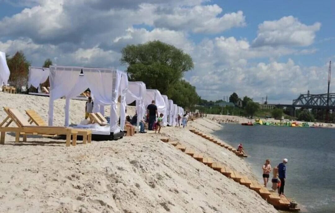 Пляжи серпухова фото Ливень смыл в Оку самый новый пляж Подмосковья Изнанка - новостной портал Дзен