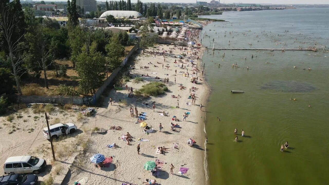 Пляжи таганрога фото ТАГАНРОГ На аквапарке , пляже Елисеевский и Тополёк очень много отдыхающих. - Yo