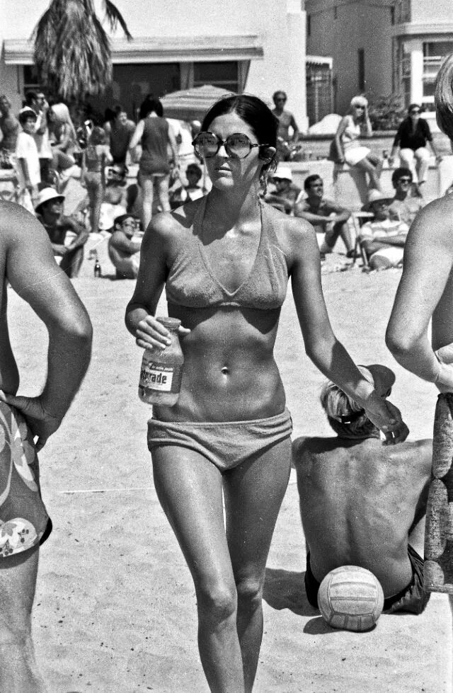 Пляжные фото ссср A Day at Mission Beach, California, August 1970 San diego california photography