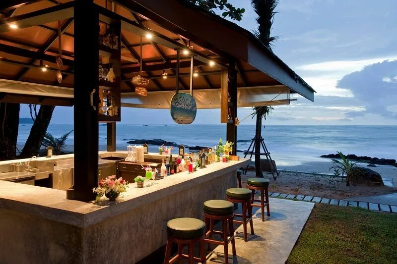 Пляжный бар фото Похожее изображение Beach resort design, Beach bars, Top beach destinations