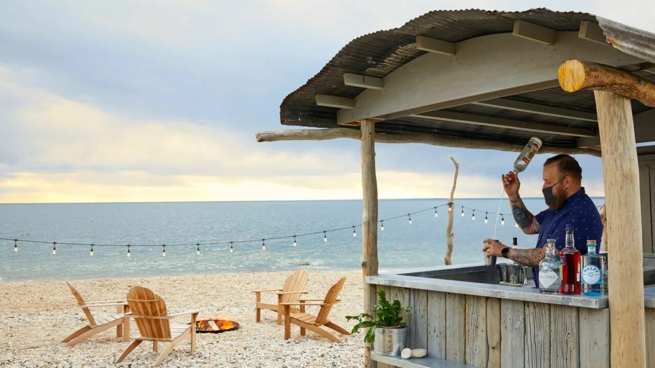 Пляжный бар фото Pop-up bars, shops and more to explore on the North Fork this summer Ny hotel, S