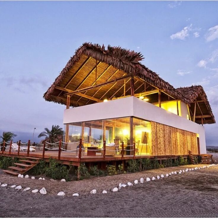 Пляжный домик мечты на pinterest фото Pin on cabaña de paja Village house design, Modern beach house, Tropical house d