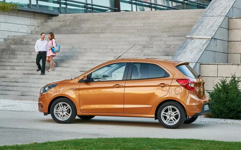 Плюс машина фото Фото Ford Ka Plus (2016-2018). Фотография #84